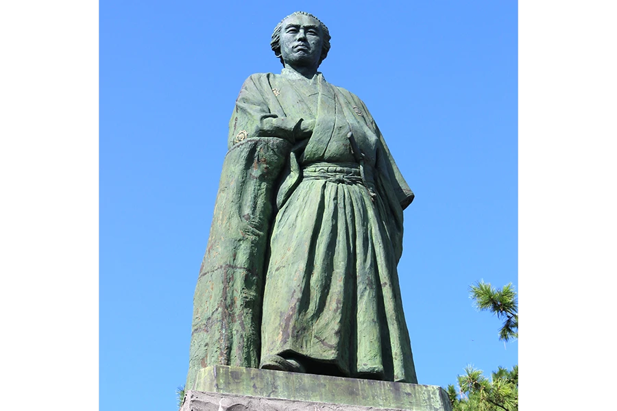 坂本龍馬像の画像