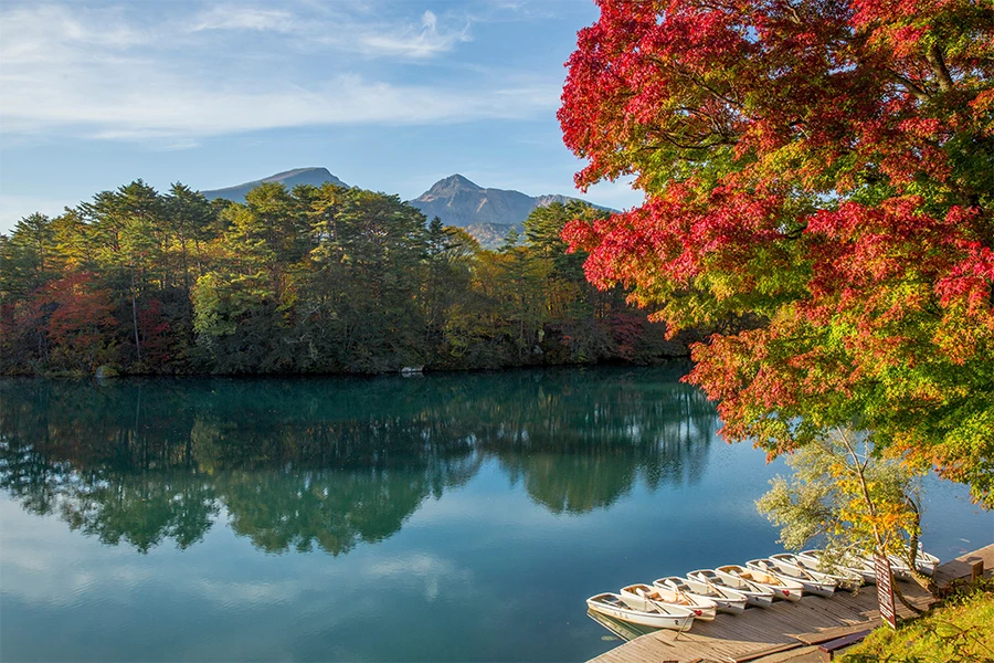 五色沼 毘沙門沼の画像